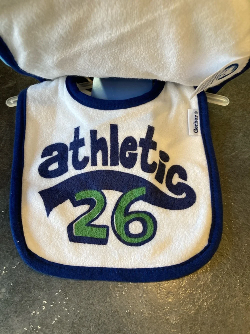 Infant Gerber 3 Pack blue sports dog and athletic 26 bibs - NWT